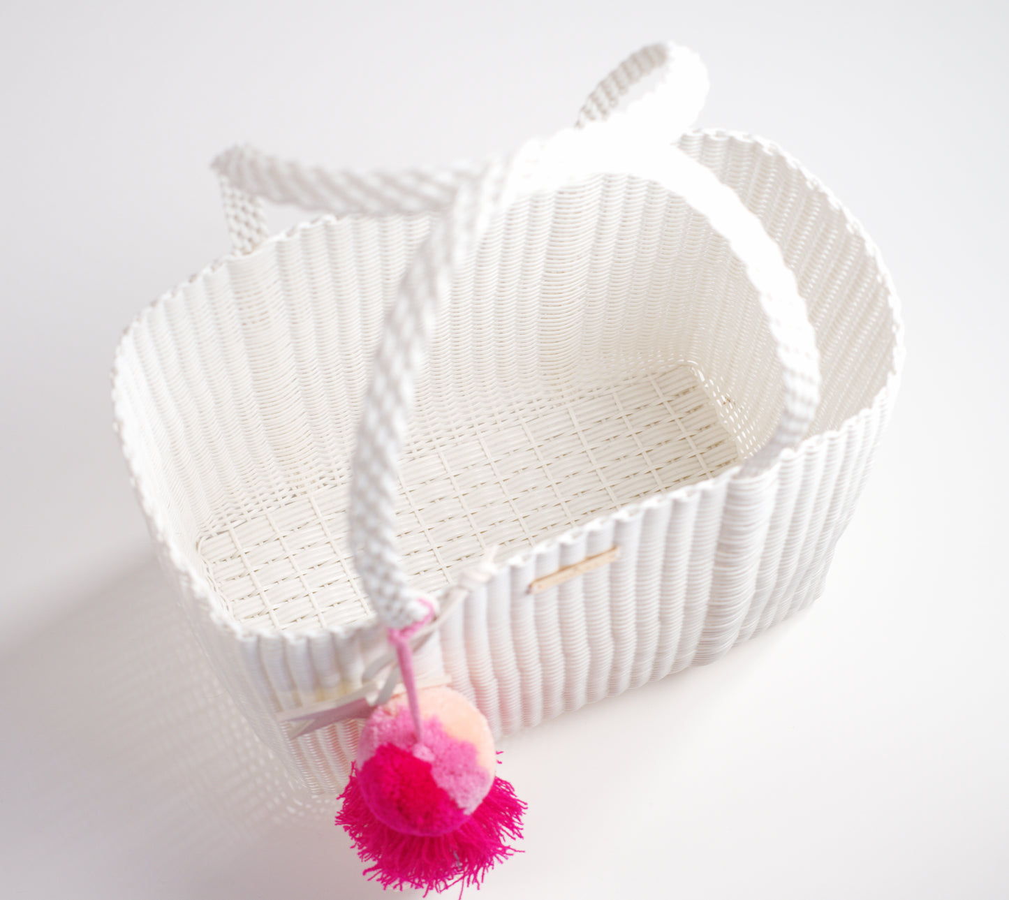 Medium / Ivory