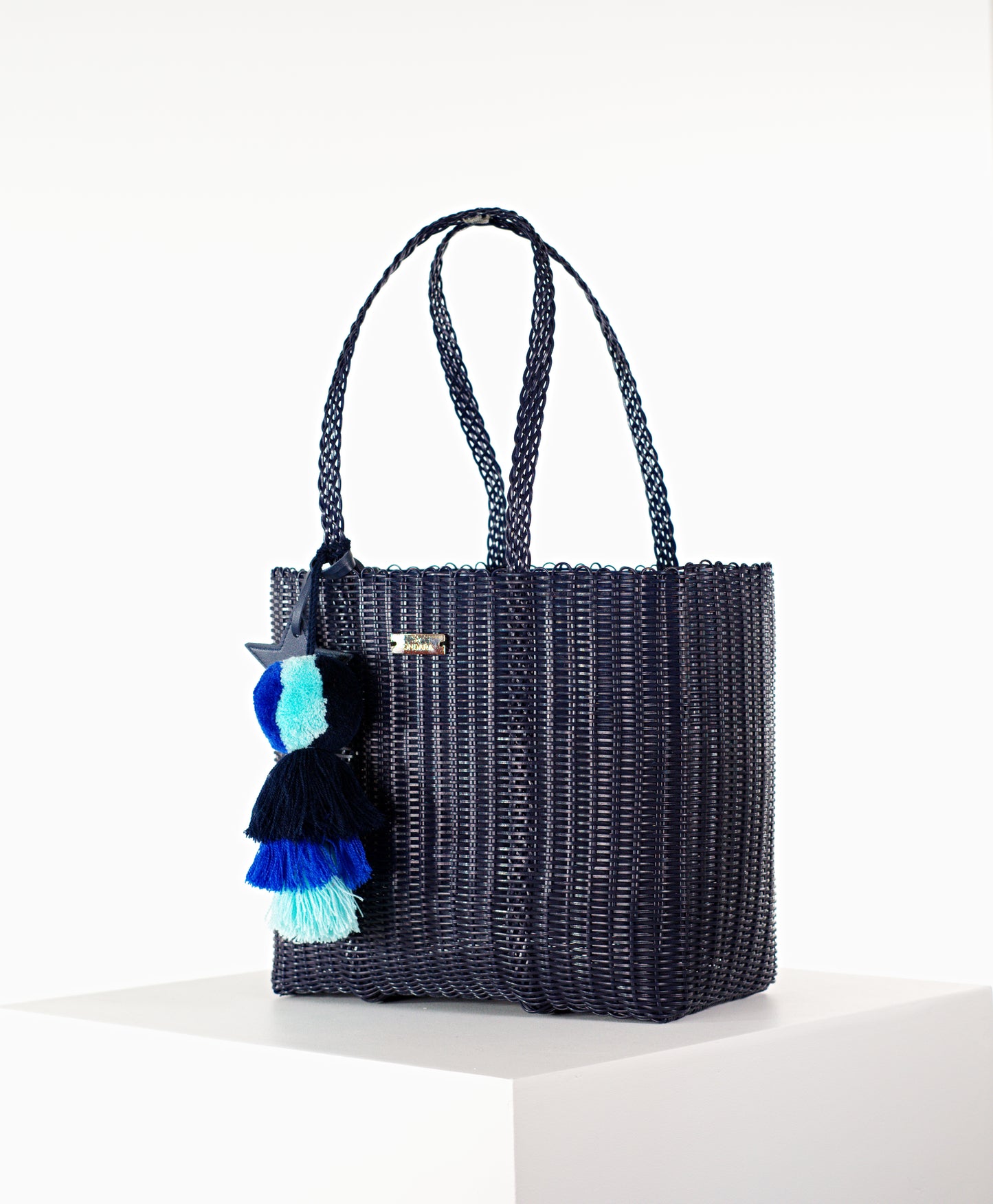 Medium / Deep Blue